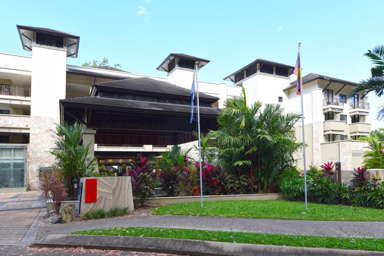 Private Apartments In The Temple Beachfront Resort Палм Коув Екстериор снимка