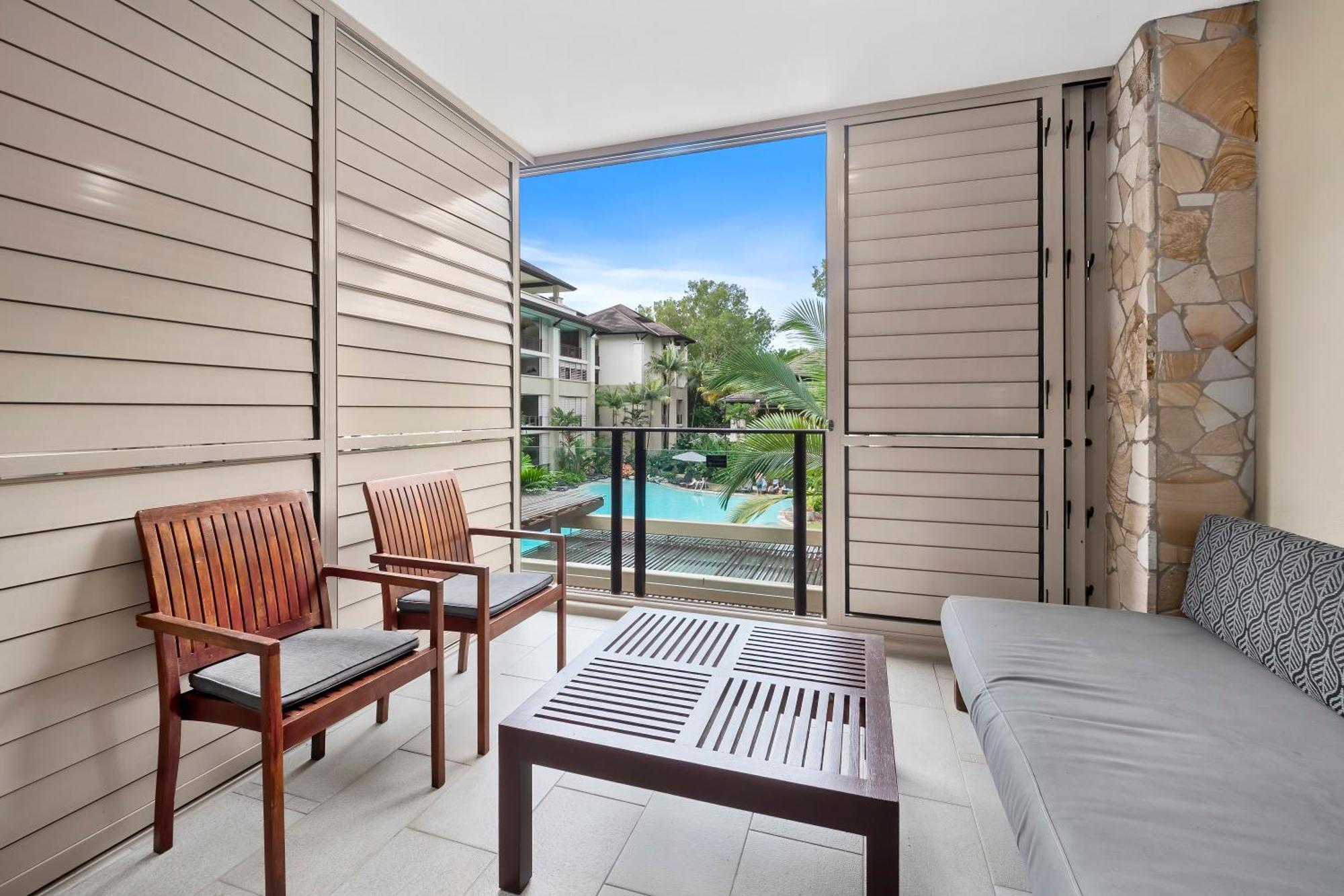 Private Apartments In The Temple Beachfront Resort Палм Коув Стая снимка
