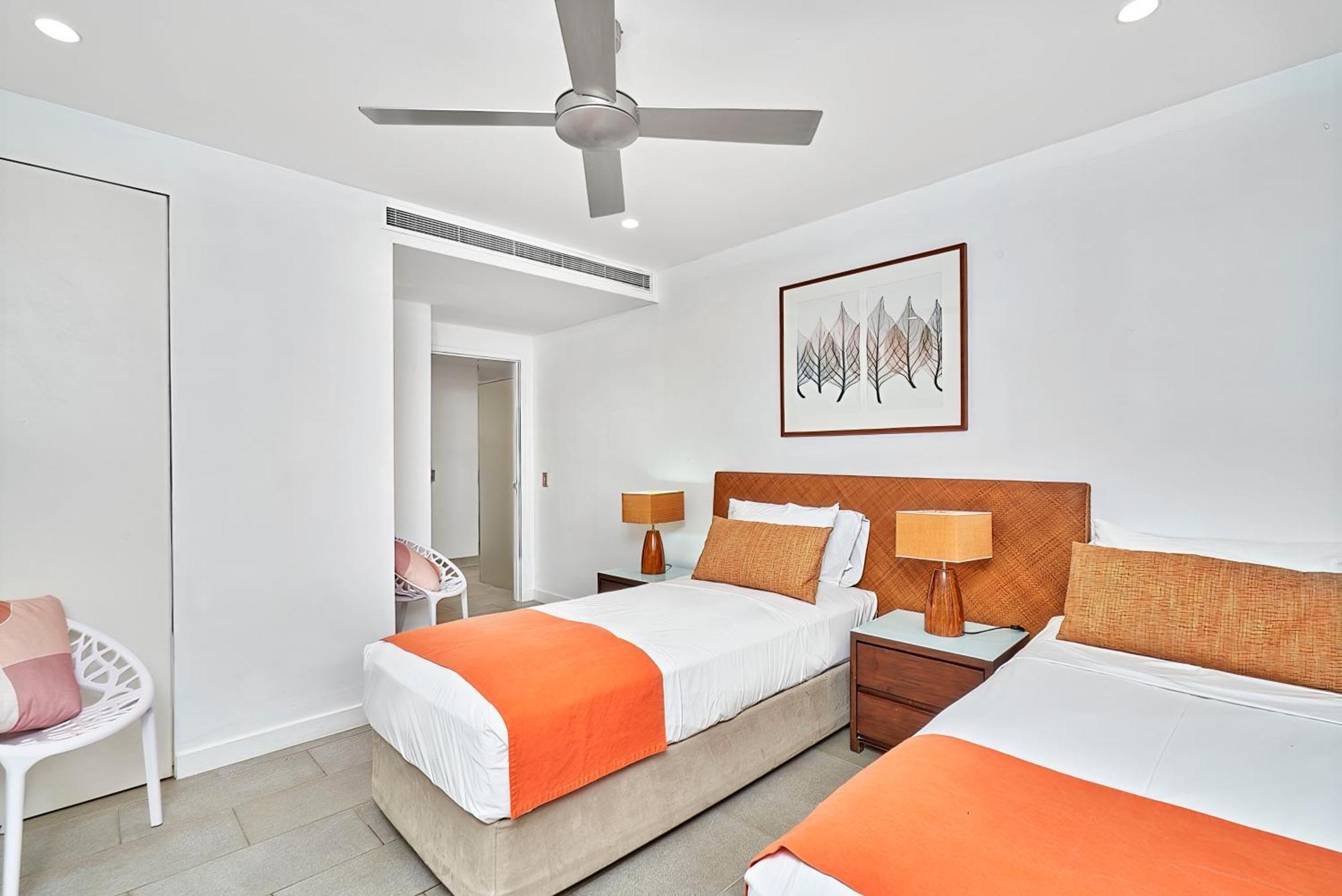 Private Apartments In The Temple Beachfront Resort Палм Коув Стая снимка